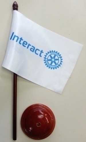 bandeira-de-mesa-interact