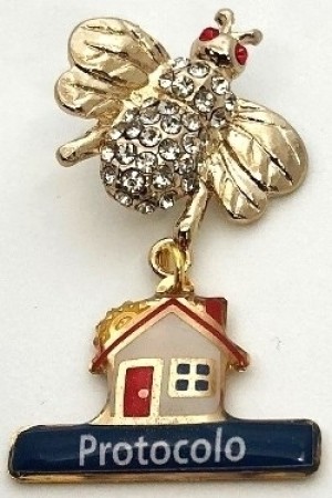 broche-abelha-casa-da-amizade-protocolo