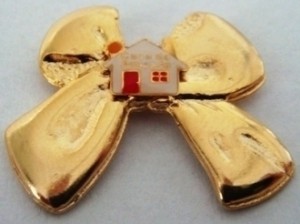 broche-laco-casa-da-amizade