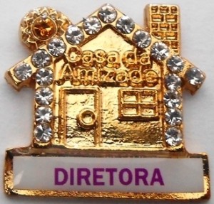 distintivo-diretora-casa-da-amizade-com-strass