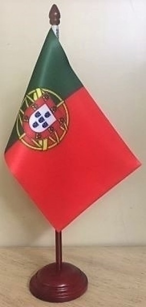 bandeira-de-mesa-de-portugal